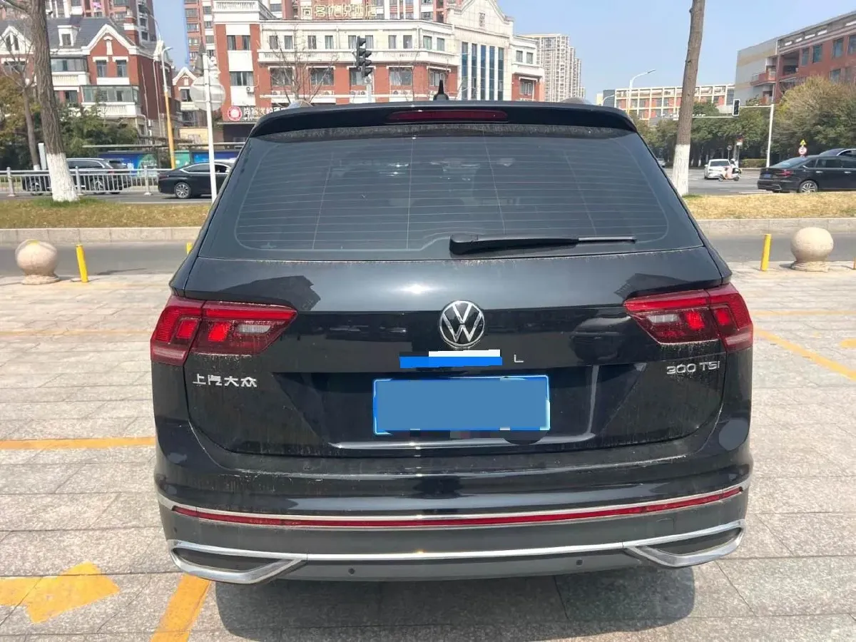 2023 Volkswagen Tiguan L 1.5T 160HP L4 7DCT,autocango,china used car exporter,china ev exporter,chinese used car exporter,chinese used ev exporter