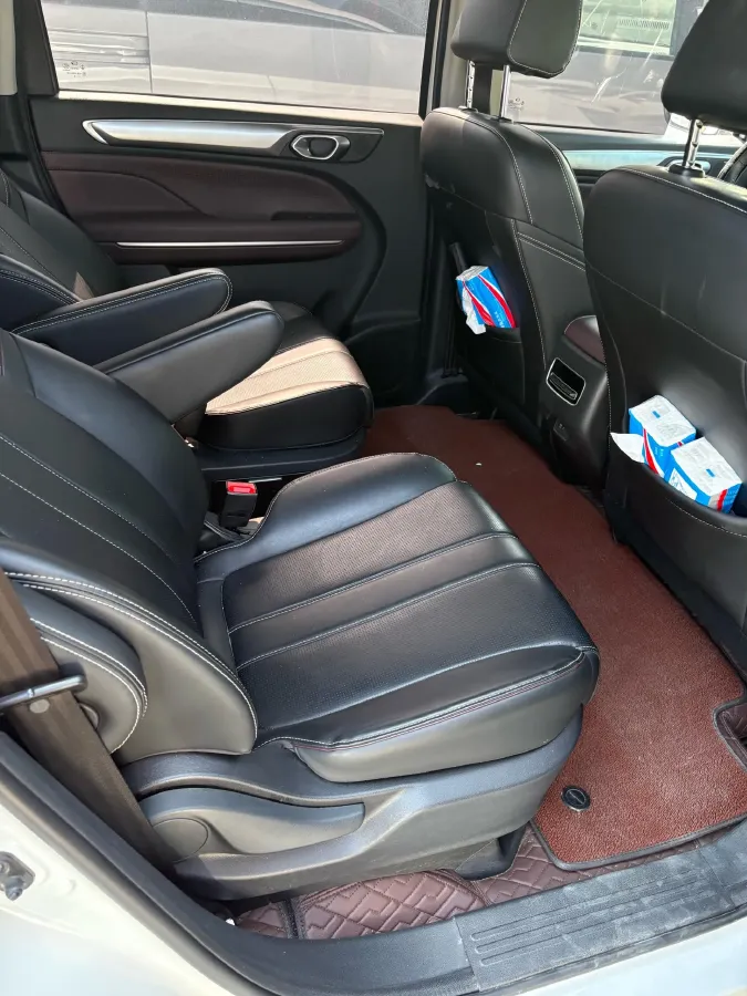 2023 GAC Trumpchi M6 1.5T 177HP L4 7DCT,autocango,china used car exporter,china ev exporter,chinese used car exporter,chinese used ev exporter