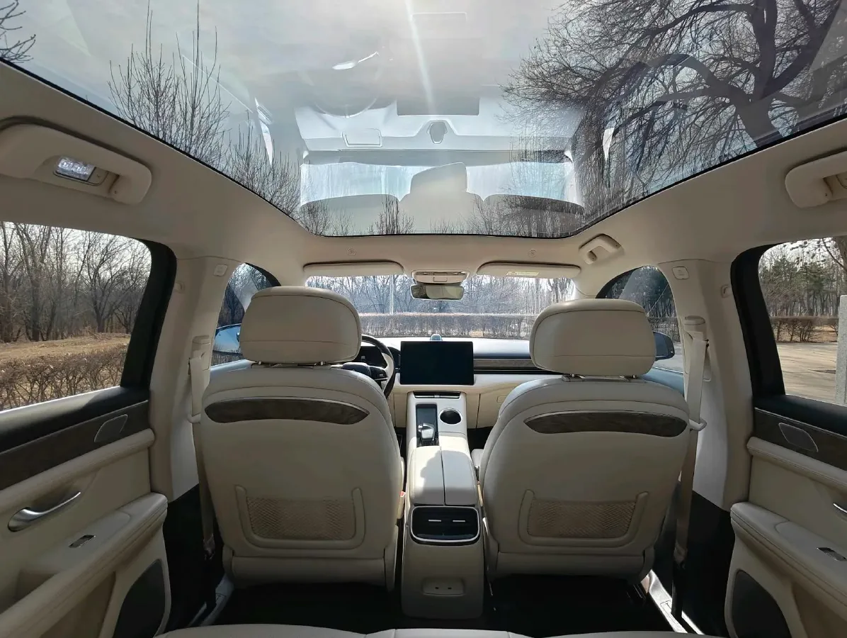 2022 AITO AITO M5 Range Extended 125HP REEV 40KWH,autocango,china used car exporter,china ev exporter,chinese used car exporter,chinese used ev exporter