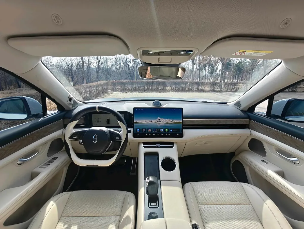 2022 AITO AITO M5 Range Extended 125HP REEV 40KWH,autocango,china used car exporter,china ev exporter,chinese used car exporter,chinese used ev exporter