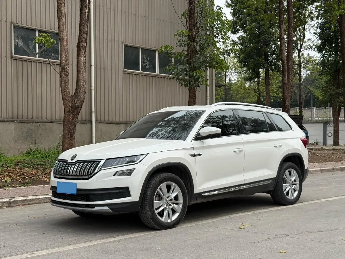 2018 Skoda Kodiak 2.0T 186HP L4 7DCT,autocango,china used car exporter,china ev exporter,chinese used car exporter,chinese used ev exporter