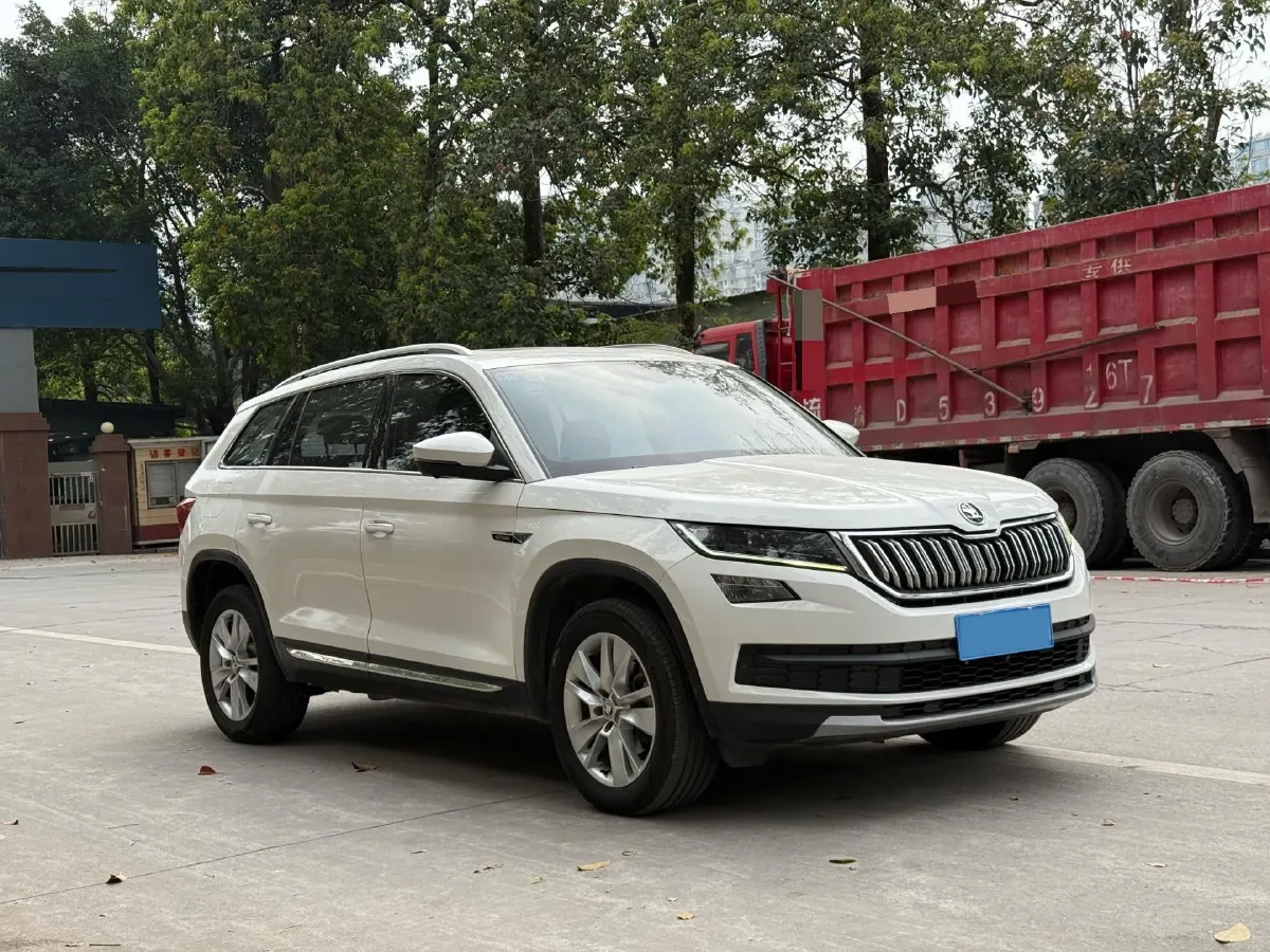 2018 Skoda Kodiak 2.0T 186HP L4 7DCT,autocango,china used car exporter,china ev exporter,chinese used car exporter,chinese used ev exporter