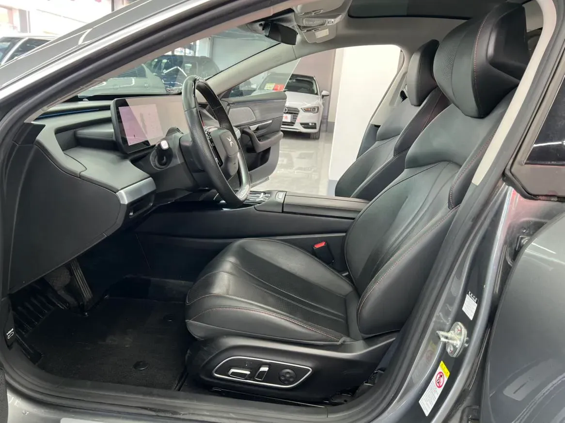 2020 DS 7 1.6T 215HP L4 8AT,autocango,china used car exporter,china ev exporter,chinese used car exporter,chinese used ev exporter