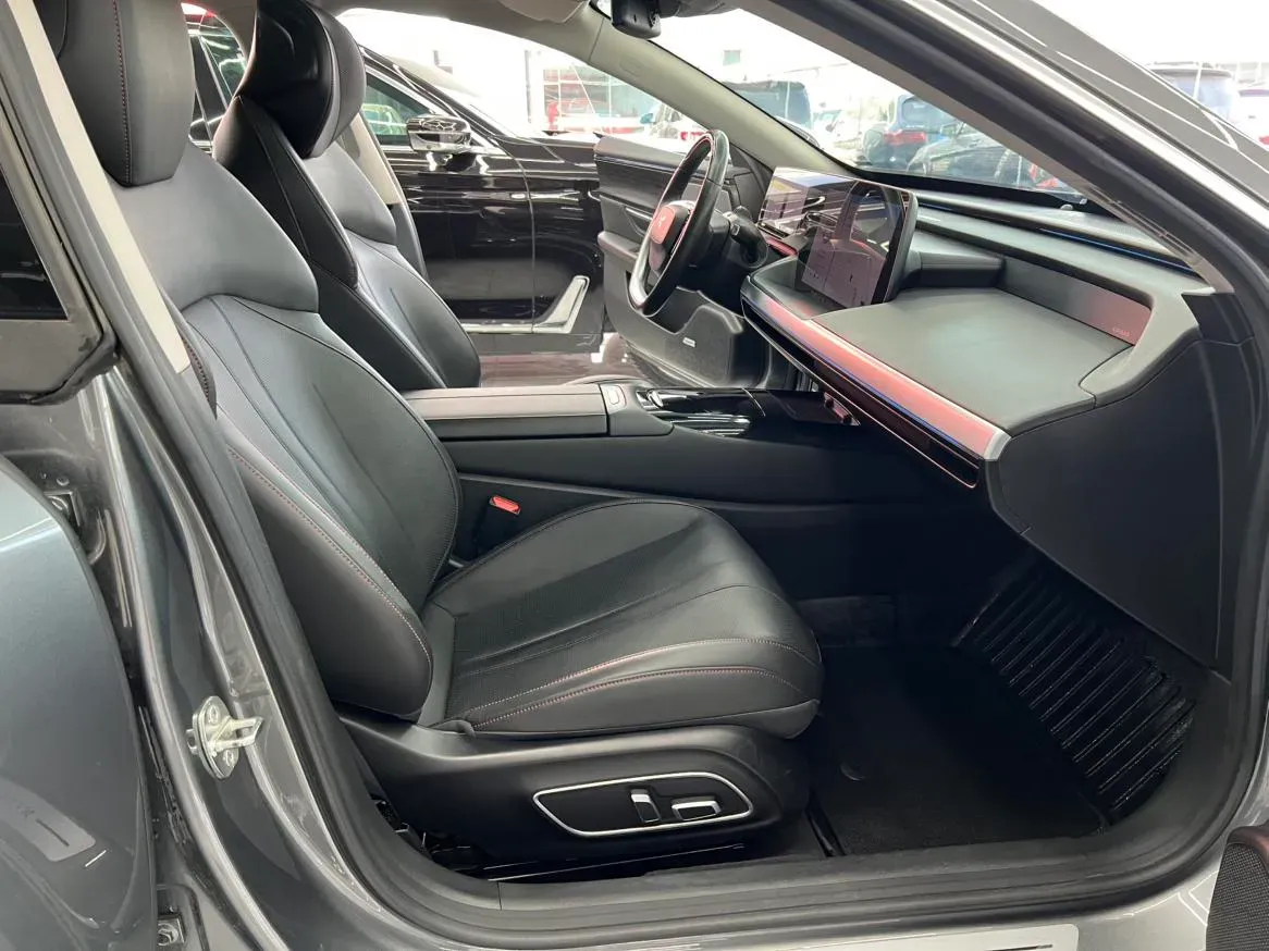 2020 DS 7 1.6T 215HP L4 8AT,autocango,china used car exporter,china ev exporter,chinese used car exporter,chinese used ev exporter