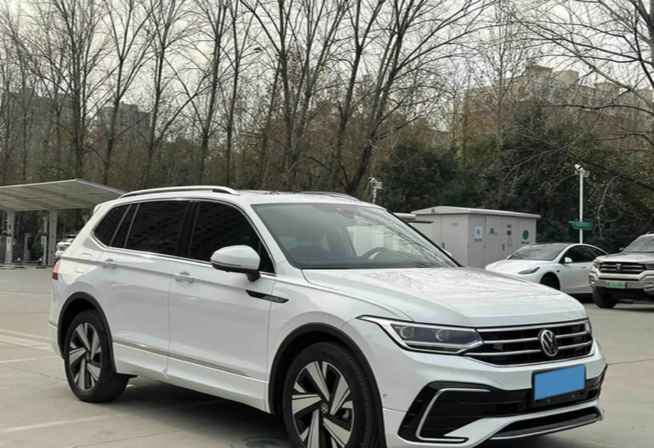 2023 Volkswagen Tiguan L 1.4T 150HP L4 7DCT,autocango,china used car exporter,china ev exporter,chinese used car exporter,chinese used ev exporter
