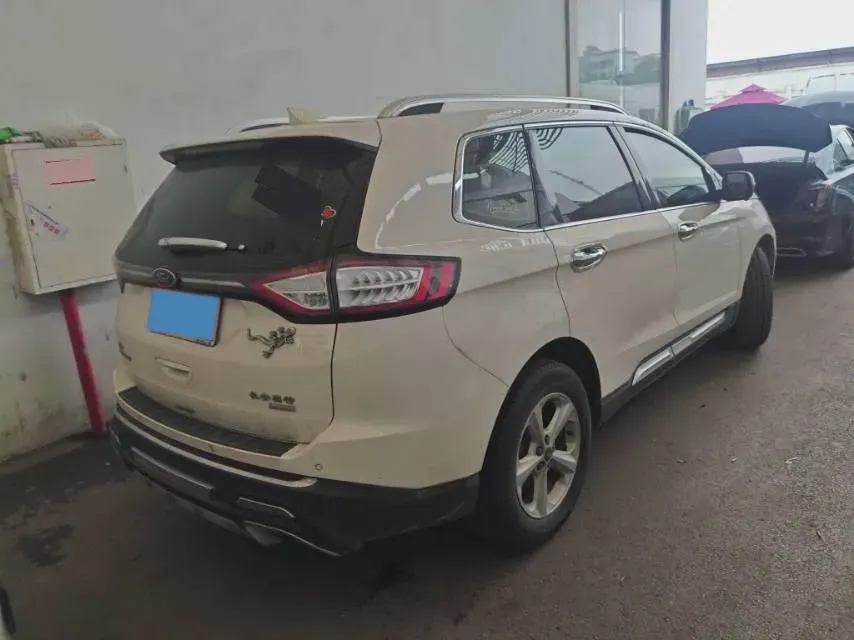 2018 Ford Edge 2.0T 245HP L4 6AT,autocango,china used car exporter,china ev exporter,chinese used car exporter,chinese used ev exporter