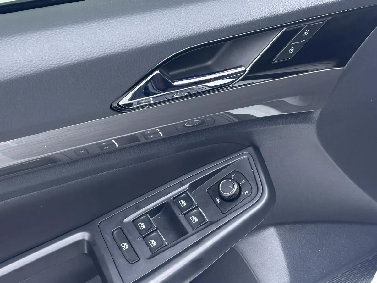 2021 Volkswagen Bora 1.5L 113HP L4 6AT,autocango,china used car exporter,china ev exporter,chinese used car exporter,chinese used ev exporter