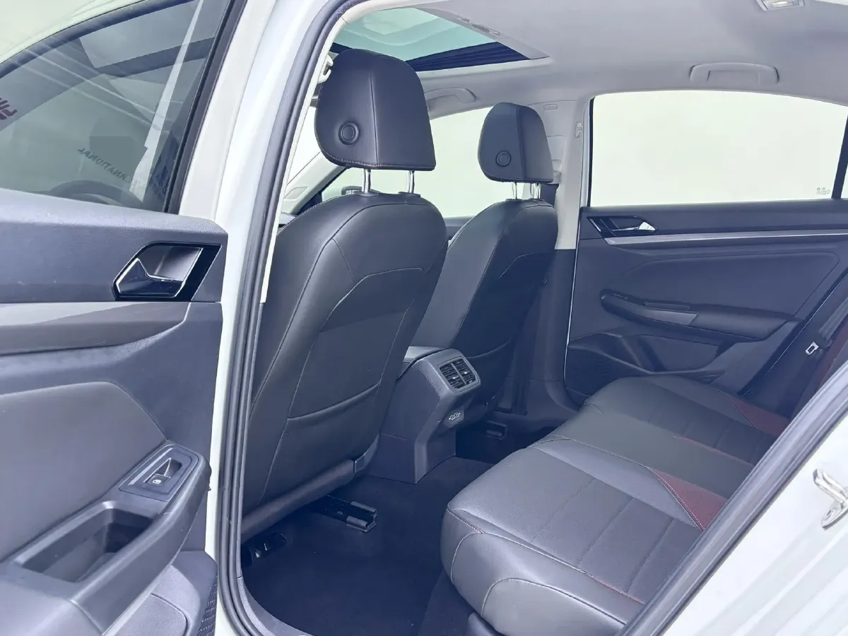 2021 Volkswagen Bora 1.5L 113HP L4 6AT,autocango,china used car exporter,china ev exporter,chinese used car exporter,chinese used ev exporter