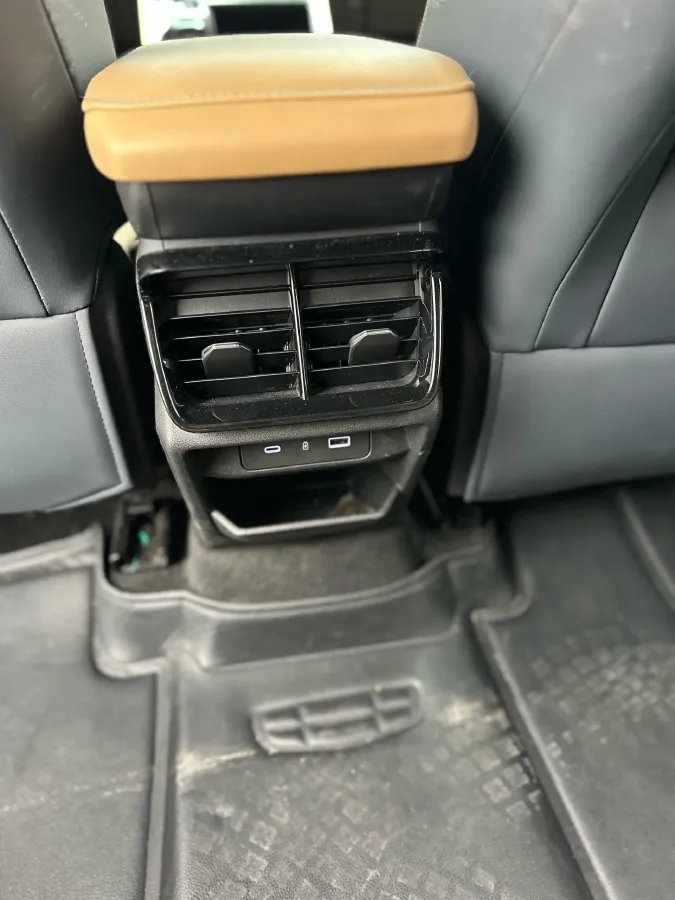 2023 Geely StarRay 1.5T 181HP L4 7DCT,autocango,china used car exporter,china ev exporter,chinese used car exporter,chinese used ev exporter