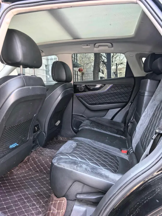 2019 HongQi HS5 2.0T 224HP L4 6AT,autocango,china used car exporter,china ev exporter,chinese used car exporter,chinese used ev exporter