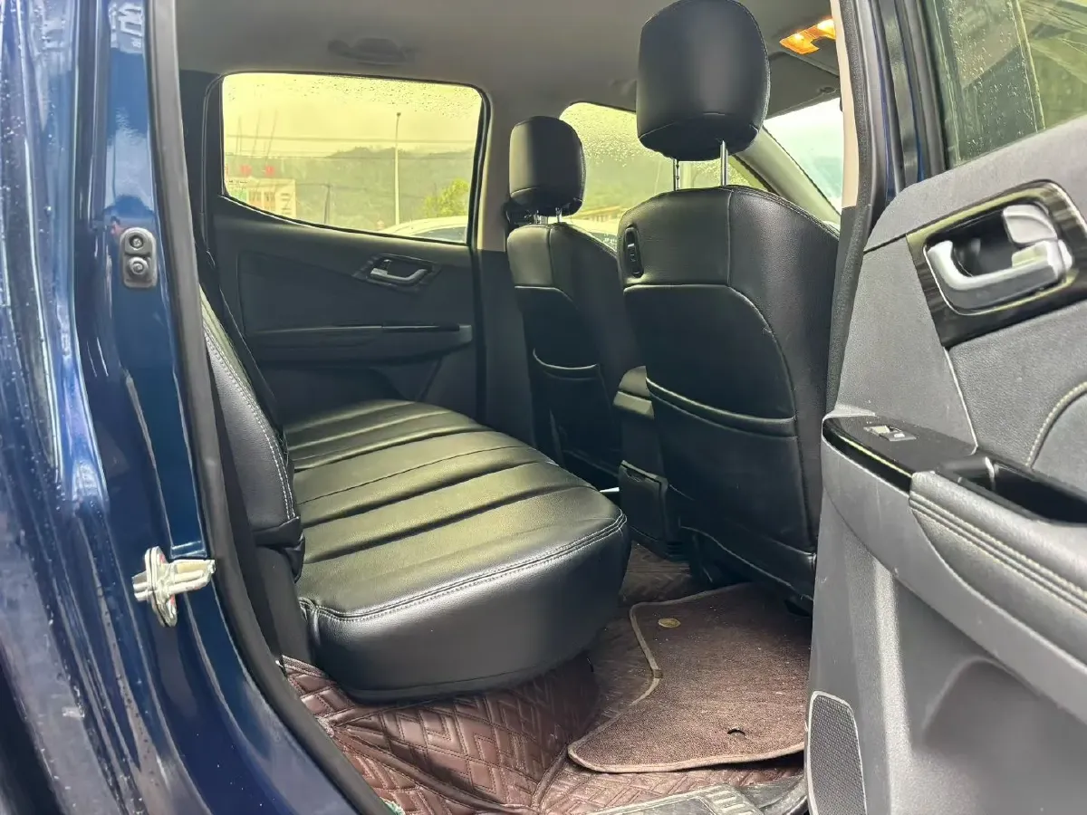 2020 Isuzu LingTuo 2.5T 150HP L4 6AT,autocango,china used car exporter,china ev exporter,chinese used car exporter,chinese used ev exporter