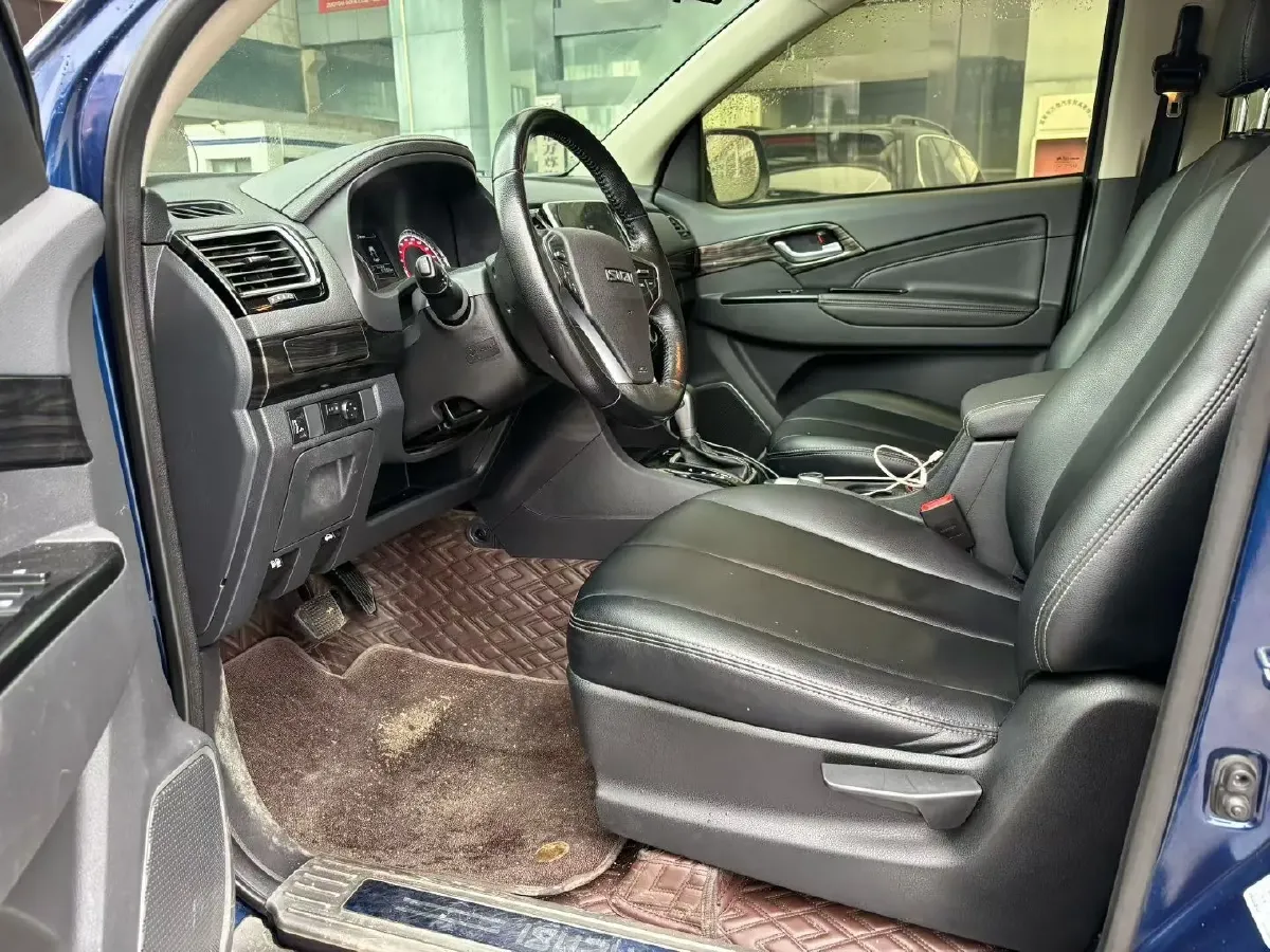 2020 Isuzu LingTuo 2.5T 150HP L4 6AT,autocango,china used car exporter,china ev exporter,chinese used car exporter,chinese used ev exporter