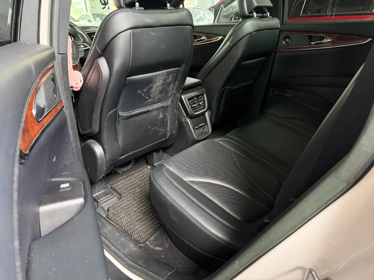 2019 Lincoln Nautilus 2.0T 235HP L4 8AT,autocango,china used car exporter,china ev exporter,chinese used car exporter,chinese used ev exporter