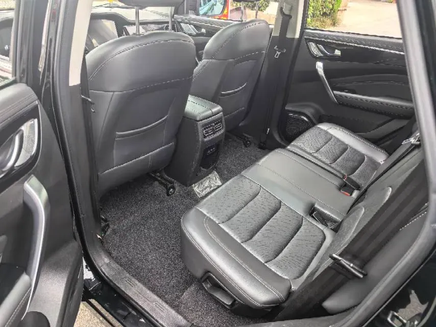 2021 DongFeng Forthing LingZhi Plus 2.0L 133HP L4 6MT,autocango,china used car exporter,china ev exporter,chinese used car exporter,chinese used ev exporter