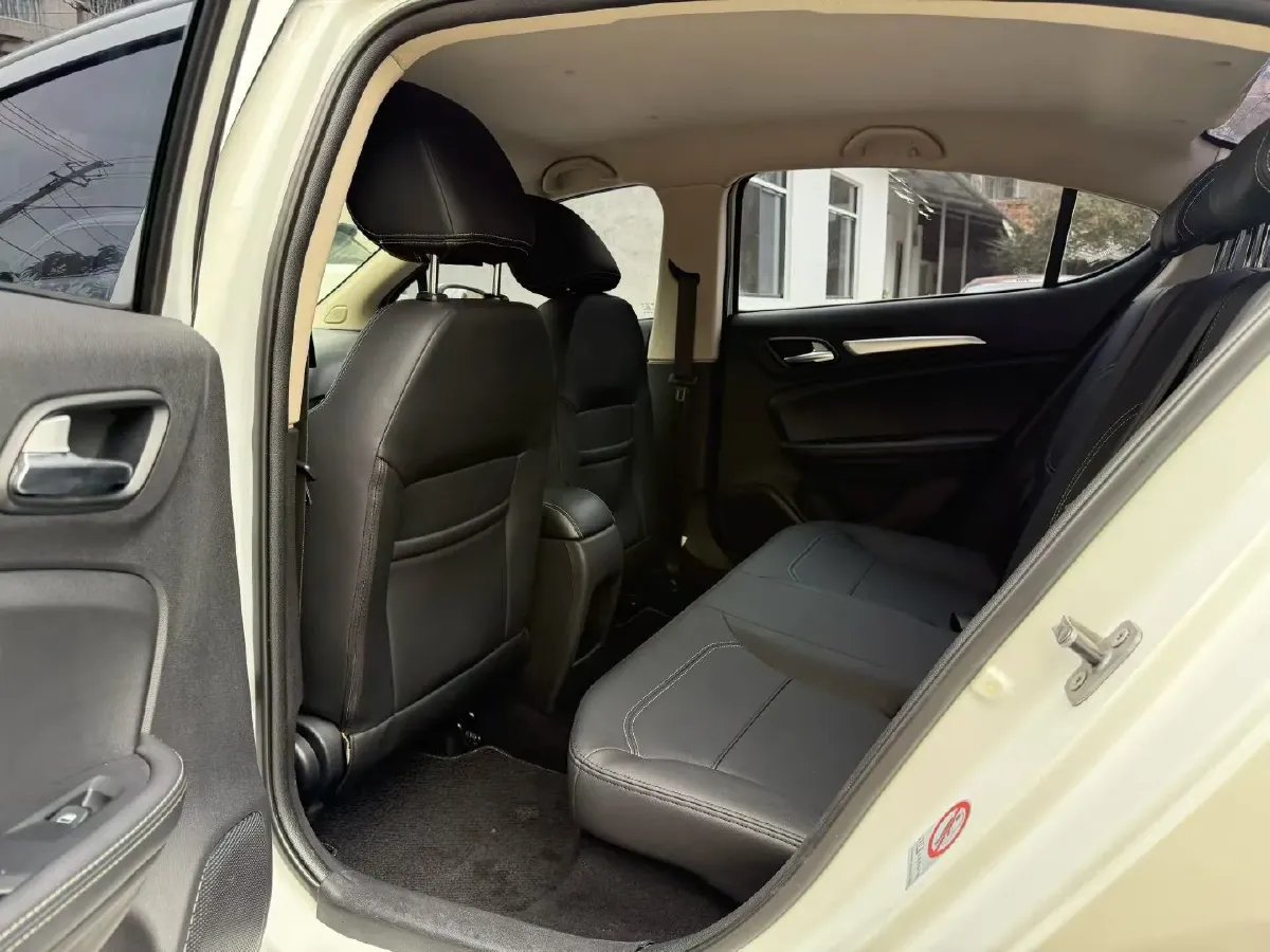 2017 Brilliance Auto H3 1.5L 112HP L4 5MT,autocango,china used car exporter,china ev exporter,chinese used car exporter,chinese used ev exporter