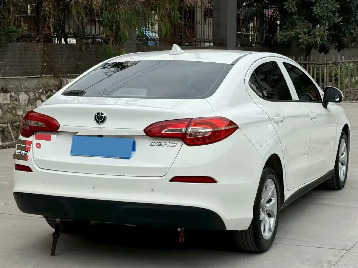 2017 Brilliance Auto H3 1.5L 112HP L4 5MT,autocango,china used car exporter,china ev exporter,chinese used car exporter,chinese used ev exporter