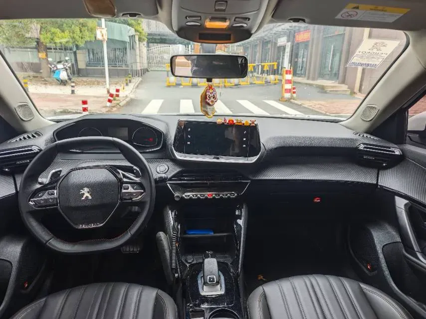 2022 Peugeot 2008 1.2T 136HP L3 6DCT,autocango,china used car exporter,china ev exporter,chinese used car exporter,chinese used ev exporter