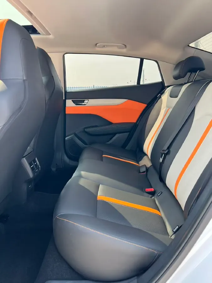 2023 DongFeng Aeolus YiXuan 1.5L 125HP L4 6DCT,autocango,china used car exporter,china ev exporter,chinese used car exporter,chinese used ev exporter