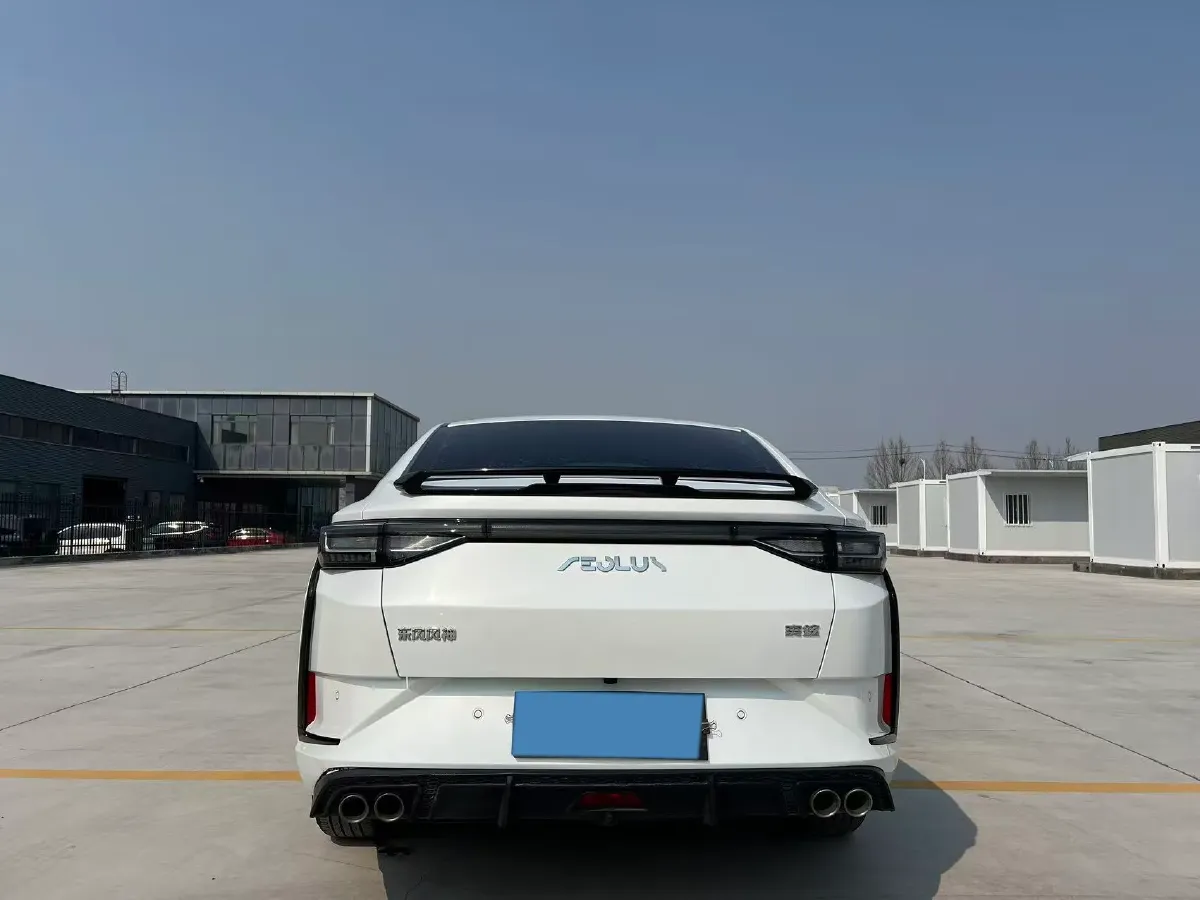 2023 DongFeng Aeolus YiXuan 1.5L 125HP L4 6DCT,autocango,china used car exporter,china ev exporter,chinese used car exporter,chinese used ev exporter