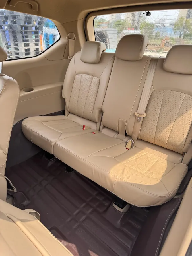 2016 BaoJun 730 1.5L 112HP L4 5MT,autocango,china used car exporter,china ev exporter,chinese used car exporter,chinese used ev exporter