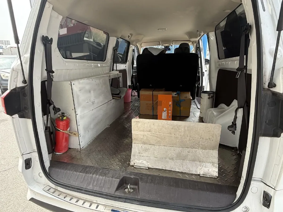 2023 BAW Calorie 2.0L 144HP L4 5MT,autocango,china used car exporter,china ev exporter,chinese used car exporter,chinese used ev exporter