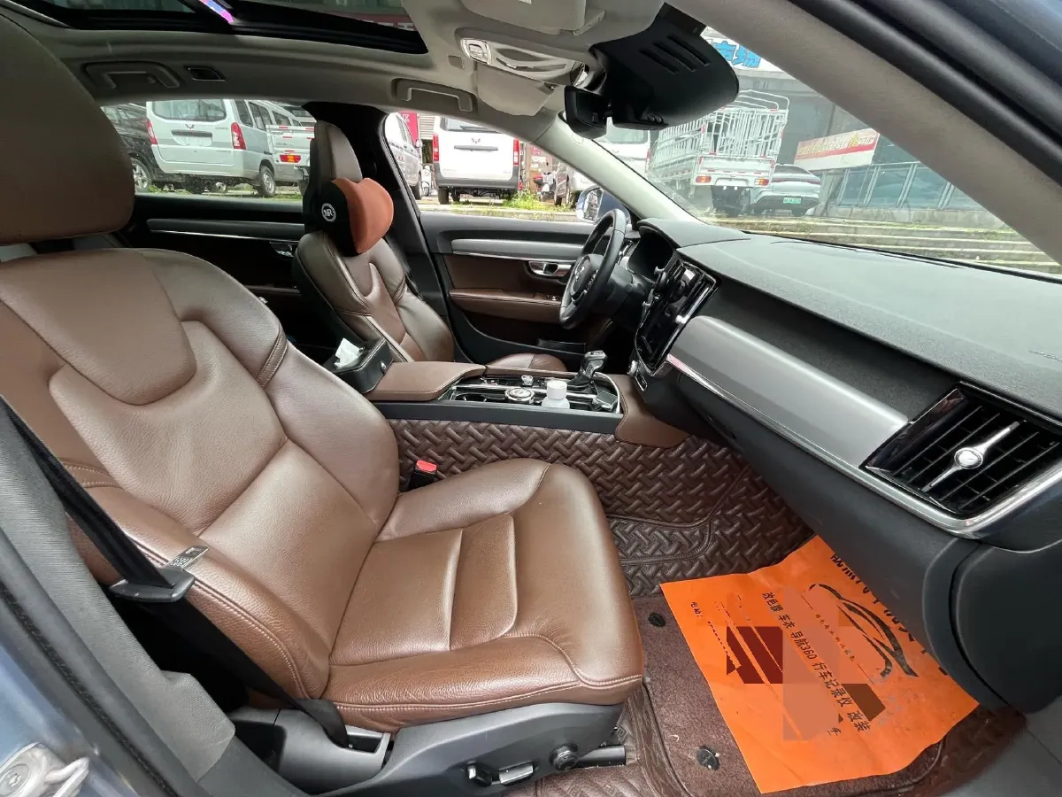 2018 Volvo S90 2.0T 190HP L4 8AT,autocango,china used car exporter,china ev exporter,chinese used car exporter,chinese used ev exporter