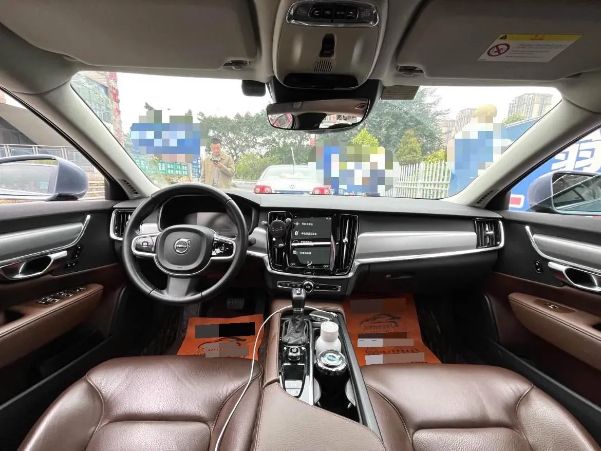 2018 Volvo S90 2.0T 190HP L4 8AT,autocango,china used car exporter,china ev exporter,chinese used car exporter,chinese used ev exporter