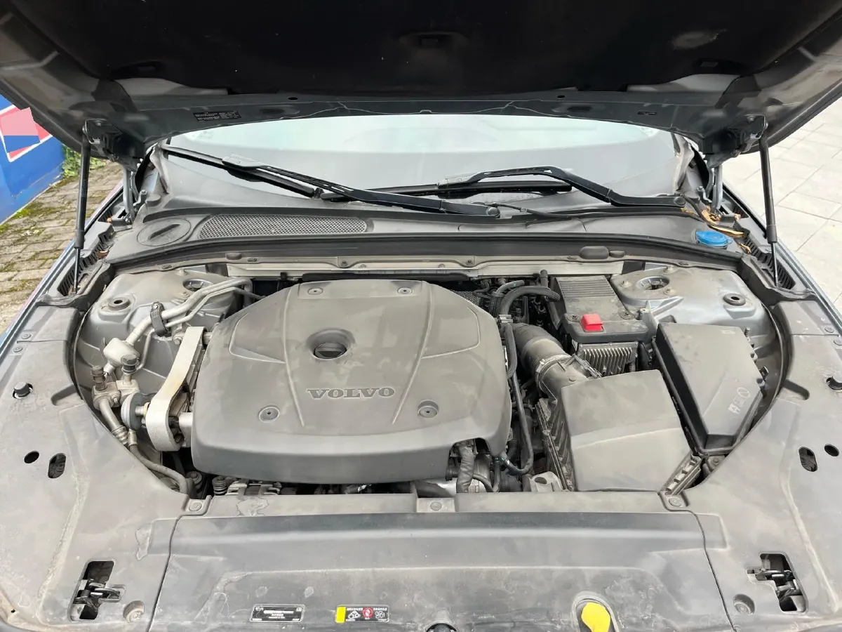 2018 Volvo S90 2.0T 190HP L4 8AT,autocango,china used car exporter,china ev exporter,chinese used car exporter,chinese used ev exporter