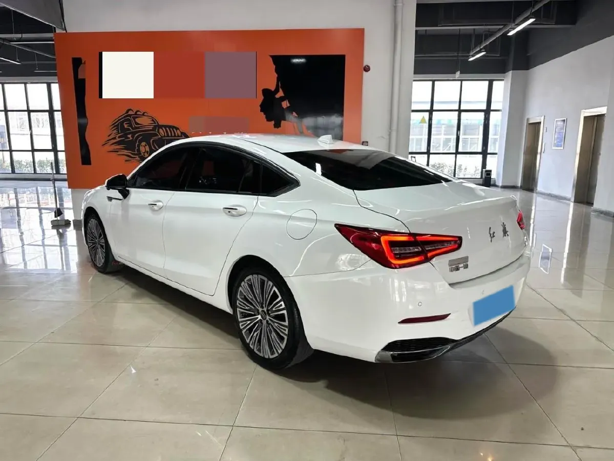 2022 HongQi H5 1.8T 197HP L4 6AT,autocango,china used car exporter,china ev exporter,chinese used car exporter,chinese used ev exporter