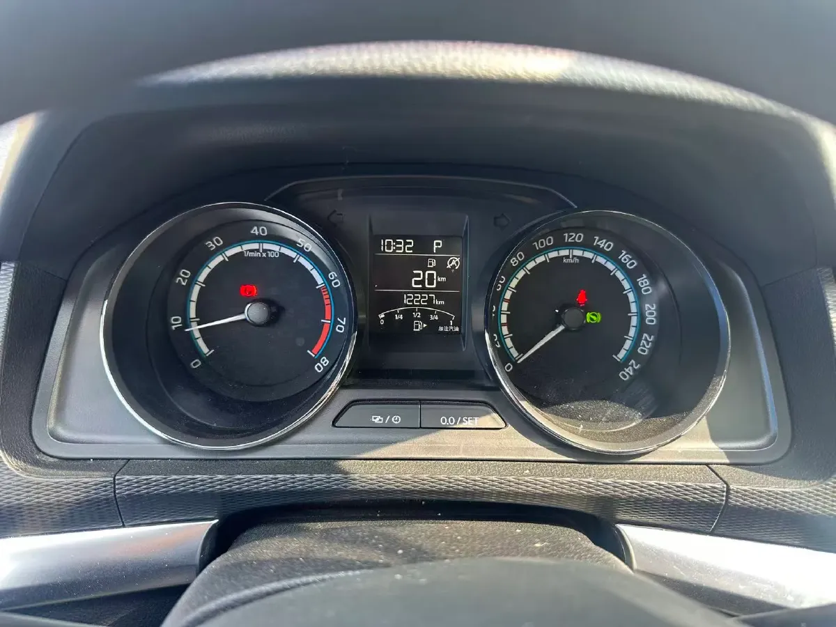 2023 Skoda Kamiq 1.5L 109HP L4 6AT,autocango,china used car exporter,china ev exporter,chinese used car exporter,chinese used ev exporter