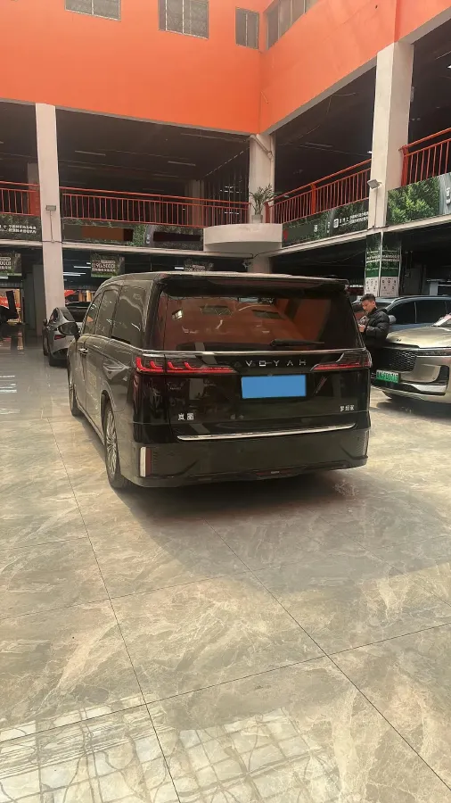 2022 Voyah Dream BEV 82KWH,autocango,china used car exporter,china ev exporter,chinese used car exporter,chinese used ev exporter