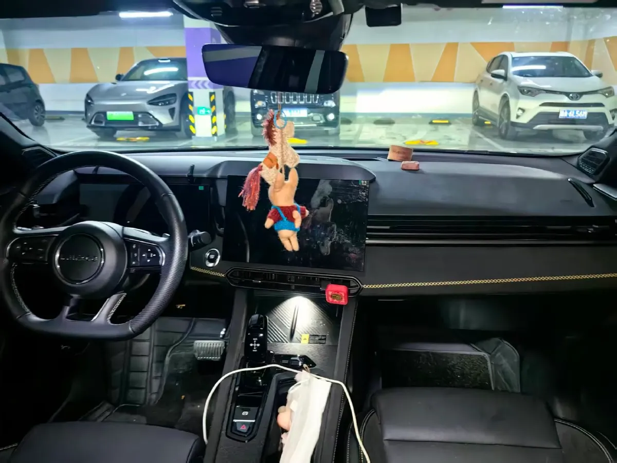 2023 LYNK&CO 03 2.0T 254HP L4 7DCT,autocango,china used car exporter,china ev exporter,chinese used car exporter,chinese used ev exporter