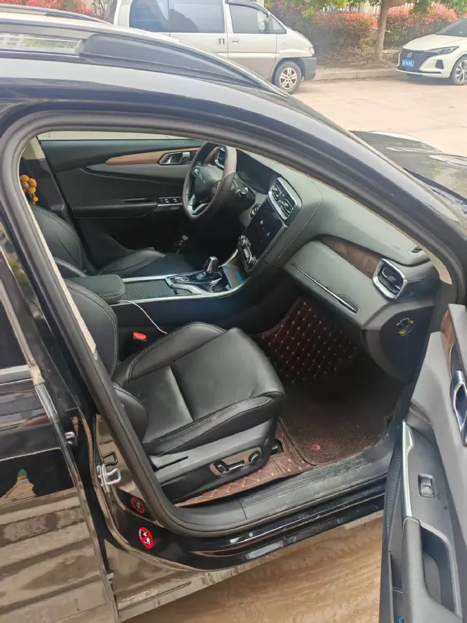 2020 LYNK&CO 01 2.0T 190HP L4 6AT,autocango,china used car exporter,china ev exporter,chinese used car exporter,chinese used ev exporter