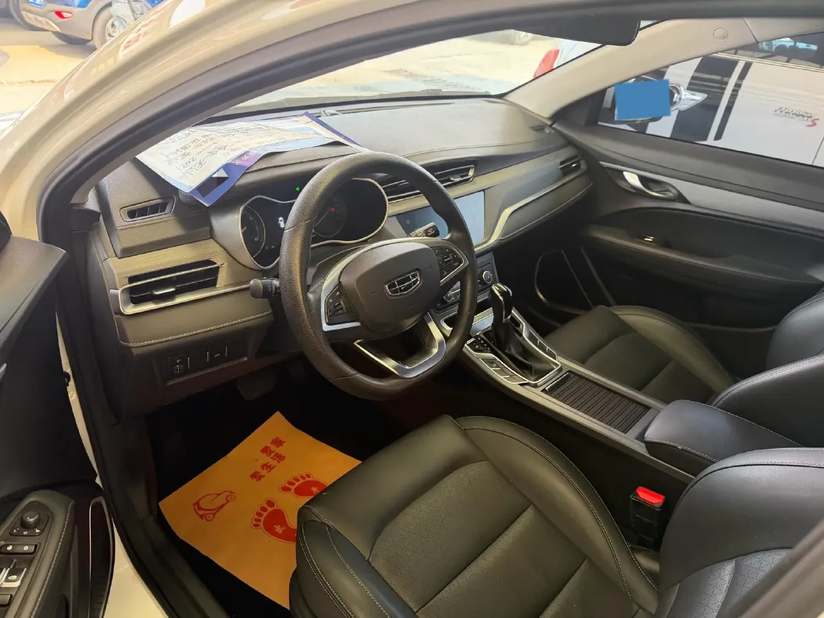 2021 BaoJun 530 1.5T 147HP L4 CVT,autocango,china used car exporter,china ev exporter,chinese used car exporter,chinese used ev exporter