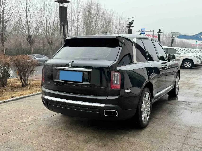 2018 Rolls-Royce Cullinan 6.7T 571HP V12 8AT,autocango,china used car exporter,china ev exporter,chinese used car exporter,chinese used ev exporter