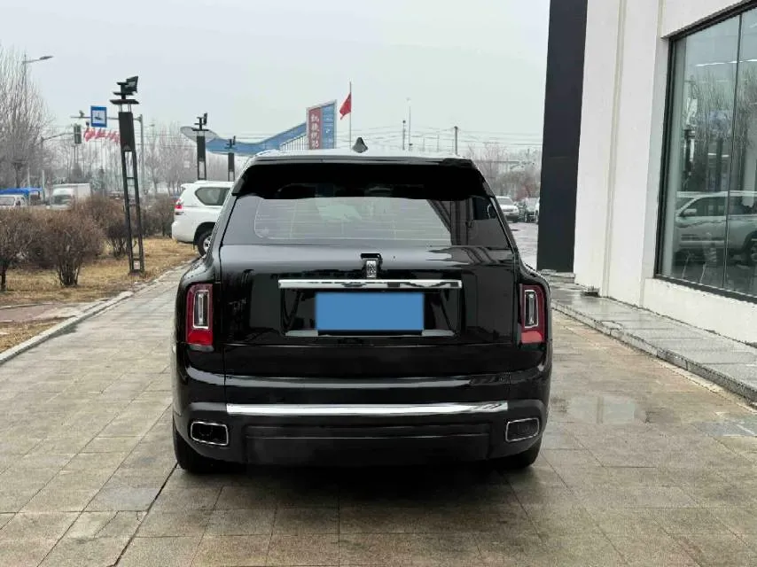 2018 Rolls-Royce Cullinan 6.7T 571HP V12 8AT,autocango,china used car exporter,china ev exporter,chinese used car exporter,chinese used ev exporter