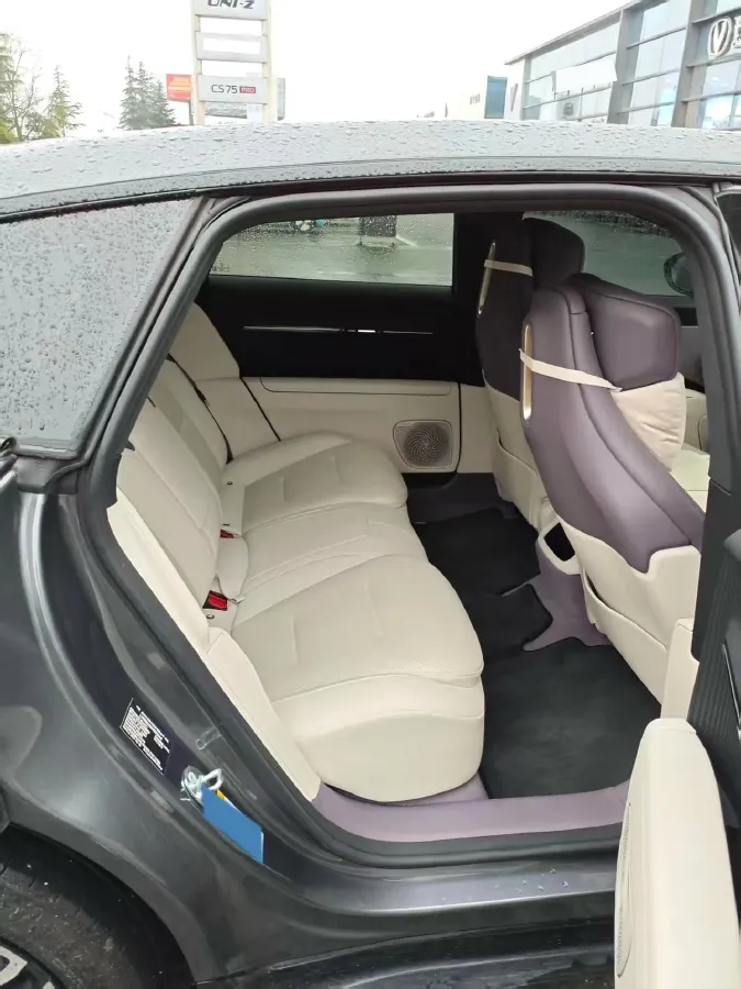 2025 Avatr 12 1.5T 156HP L4 REEV 39.05KWH,autocango,china used car exporter,china ev exporter,chinese used car exporter,chinese used ev exporter