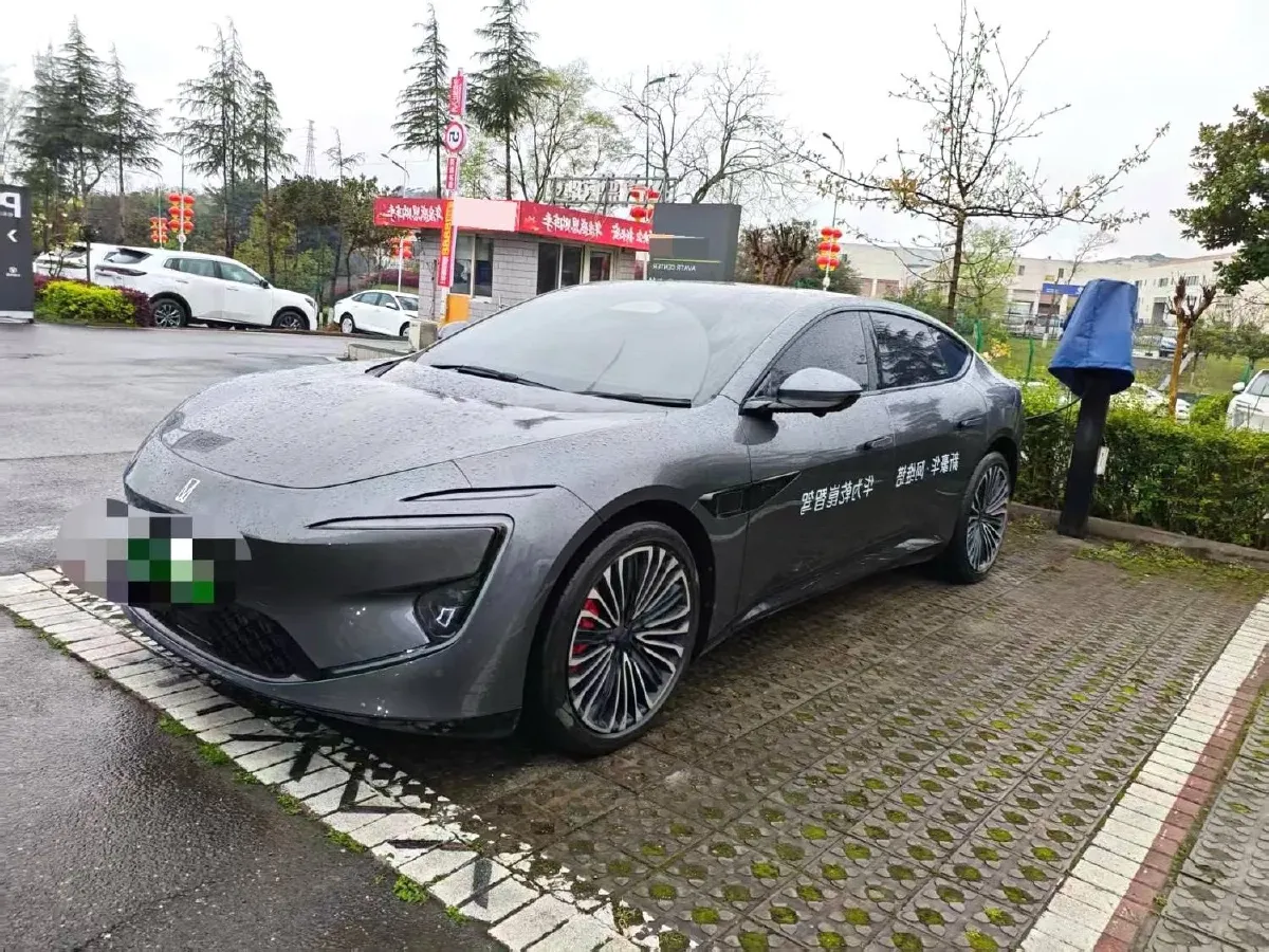 2025 Avatr 12 1.5T 156HP L4 REEV 39.05KWH,autocango,china used car exporter,china ev exporter,chinese used car exporter,chinese used ev exporter