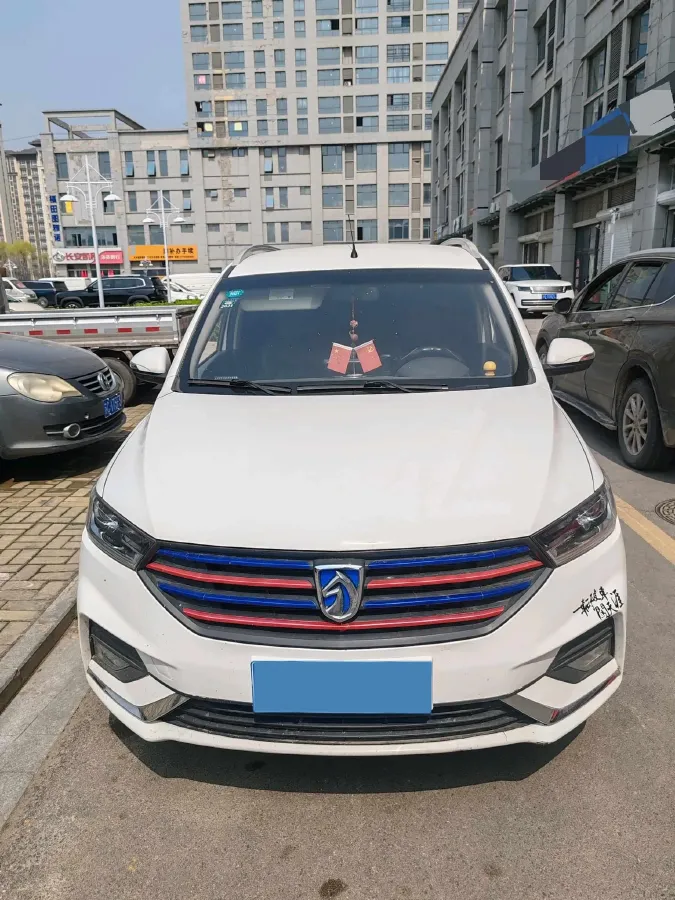2018 BaoJun 360 1.5L 112HP L4 6MT,autocango,china used car exporter,china ev exporter,chinese used car exporter,chinese used ev exporter
