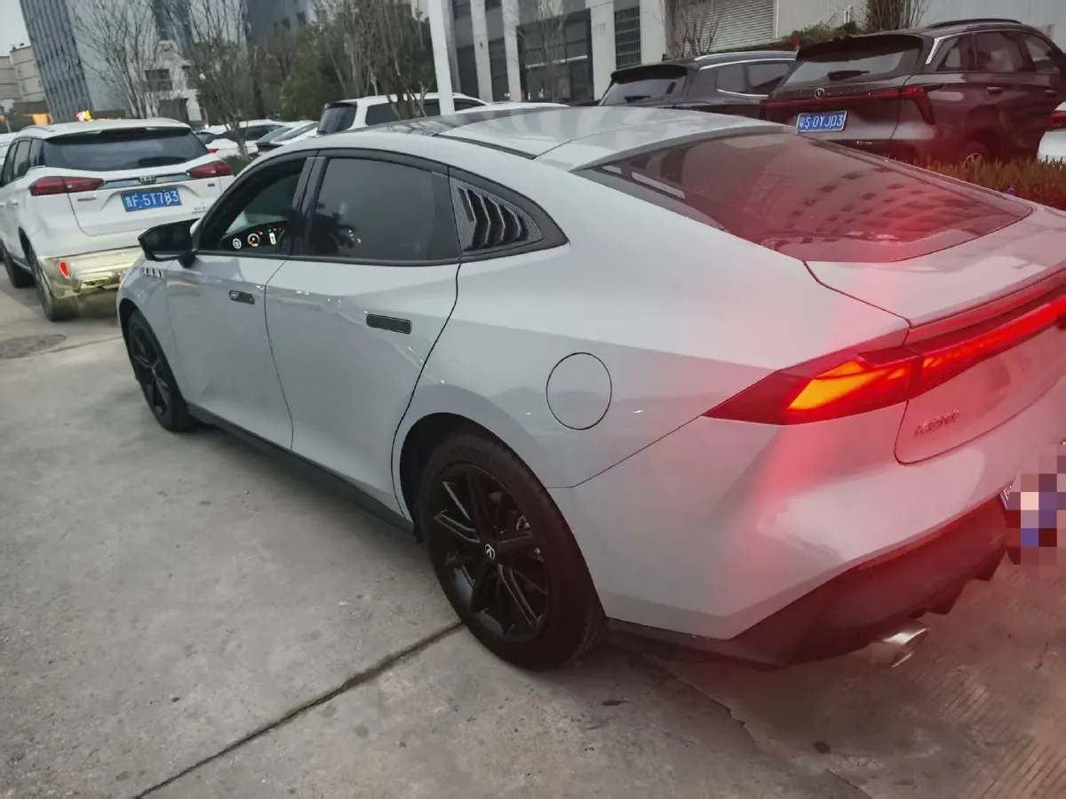 2023 ChangAn UNI-V 1.5T 188HP L4 7DCT,autocango,china used car exporter,china ev exporter,chinese used car exporter,chinese used ev exporter