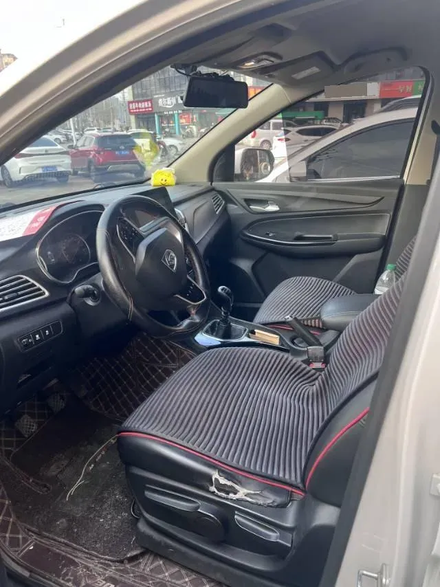 2019 BaoJun 730 1.5L 105HP L4 6MT,autocango,china used car exporter,china ev exporter,chinese used car exporter,chinese used ev exporter