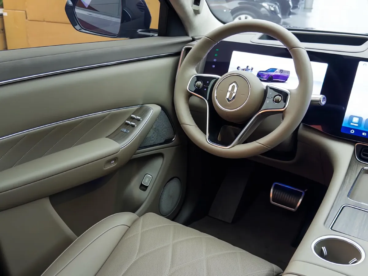 2025 AITO AITO M8 BEV,autocango,china used car exporter,china ev exporter,chinese used car exporter,chinese used ev exporter