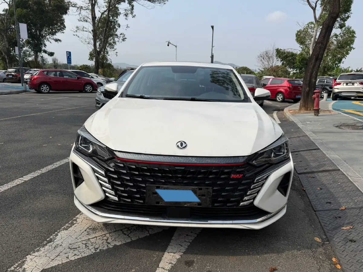 2021 DongFeng Aeolus YiXuan MAX 1.5T 190HP L4 7DCT,autocango,china used car exporter,china ev exporter,chinese used car exporter,chinese used ev exporter