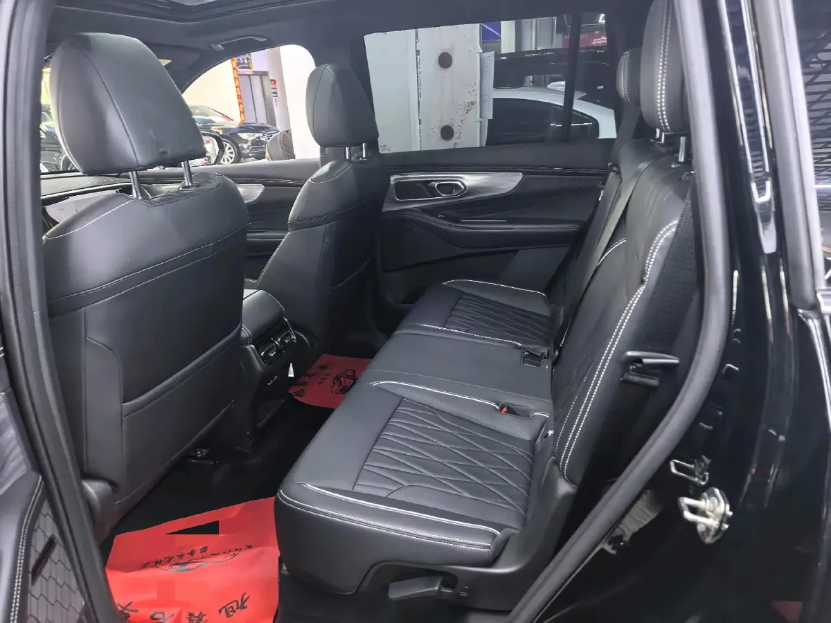 2025 GAC Trumpchi GS8 2.0T 252HP L4 8AT,autocango,china used car exporter,china ev exporter,chinese used car exporter,chinese used ev exporter