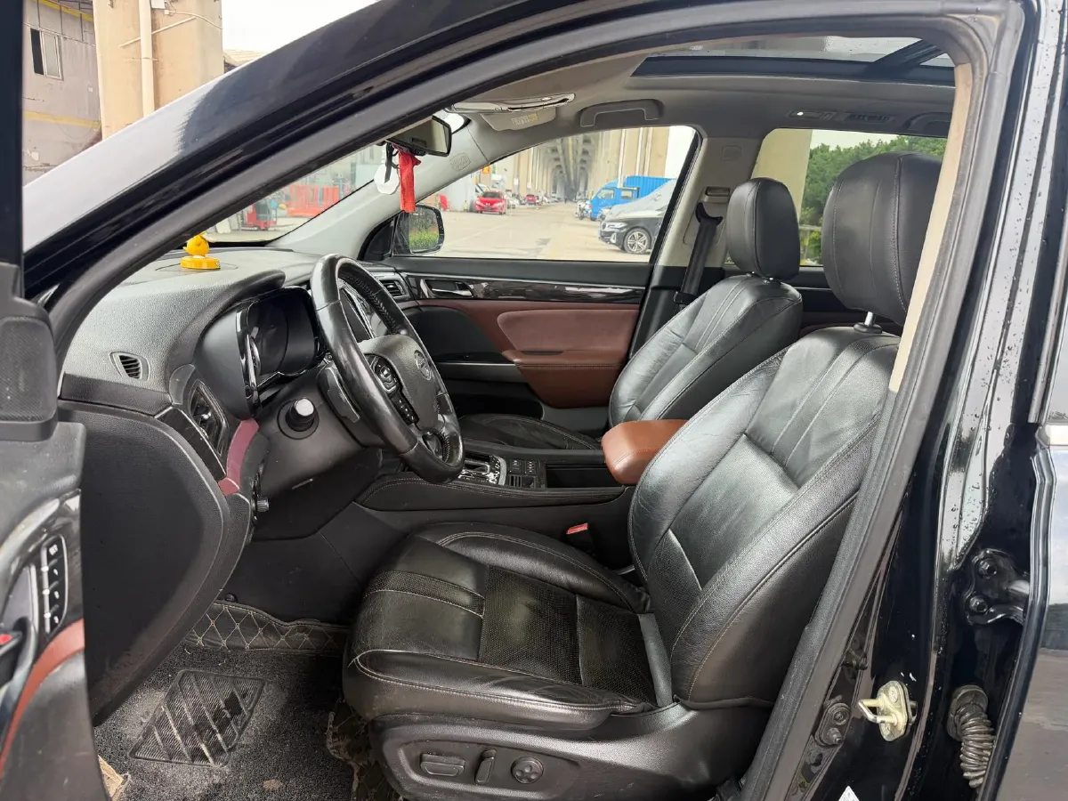 2017 GAC Trumpchi GS8 2.0T 201HP L4 6AT,autocango,china used car exporter,china ev exporter,chinese used car exporter,chinese used ev exporter