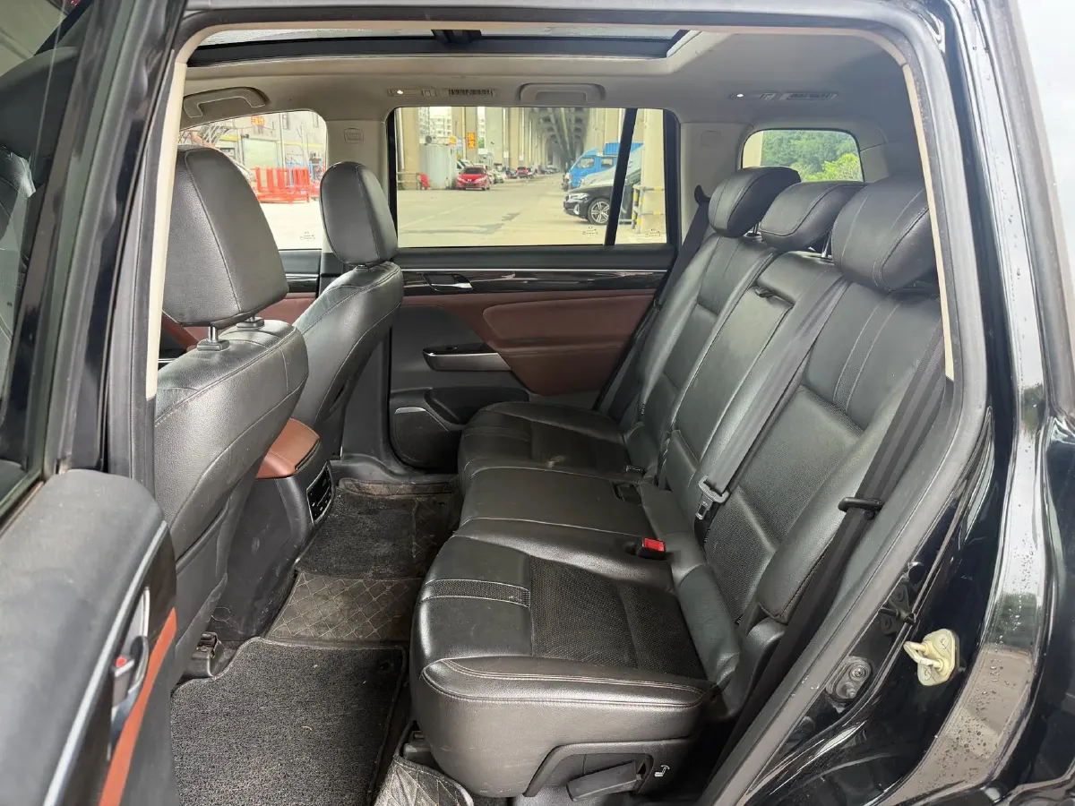 2017 GAC Trumpchi GS8 2.0T 201HP L4 6AT,autocango,china used car exporter,china ev exporter,chinese used car exporter,chinese used ev exporter