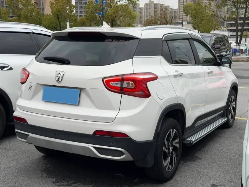 2017 BaoJun 510 1.5L 112HP L4 6MT,autocango,china used car exporter,china ev exporter,chinese used car exporter,chinese used ev exporter