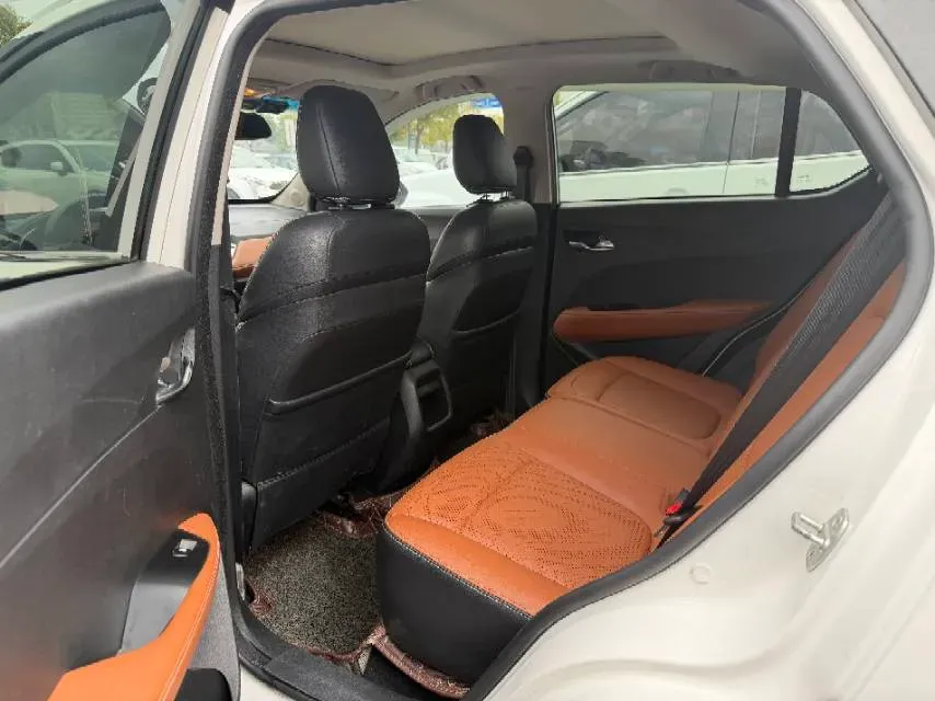 2017 BaoJun 510 1.5L 112HP L4 6MT,autocango,china used car exporter,china ev exporter,chinese used car exporter,chinese used ev exporter