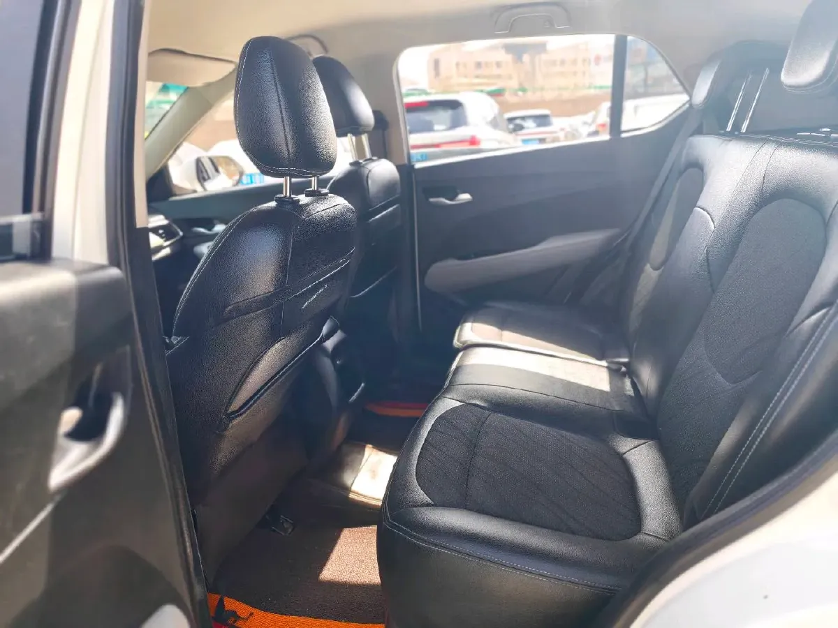 2017 BaoJun 510 1.5L 112HP L4 6MT,autocango,china used car exporter,china ev exporter,chinese used car exporter,chinese used ev exporter