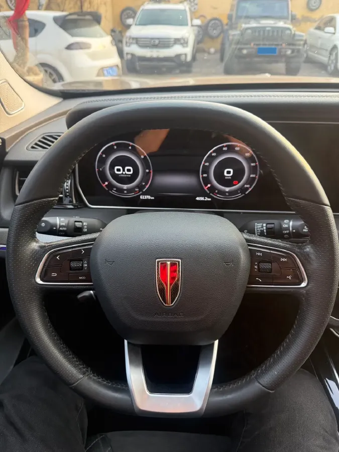 2022 HongQi HS5 2.0T 224HP L4 6AT,autocango,china used car exporter,china ev exporter,chinese used car exporter,chinese used ev exporter